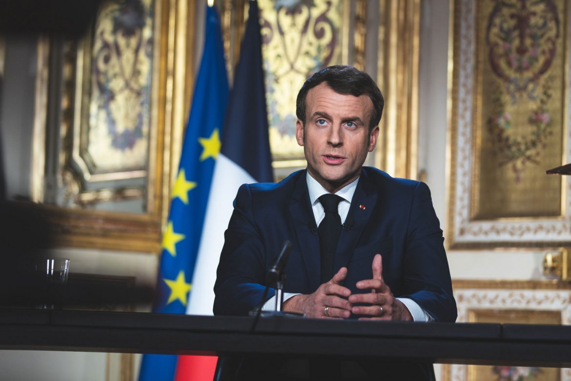 Macron, un président en guerre contre le coronavirus